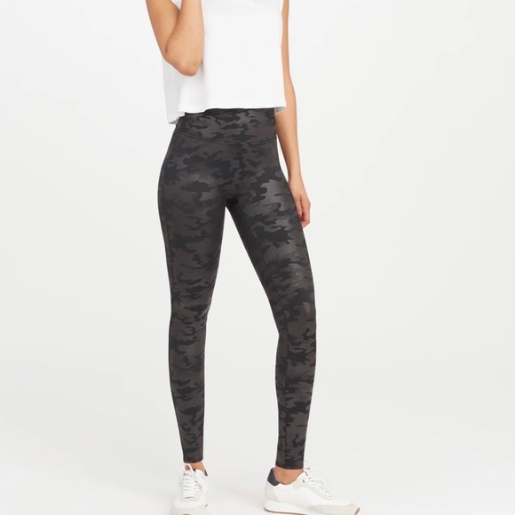 SPANX Pants - Spanx Faux Leather Camo Legging Matte Black Camo Size S